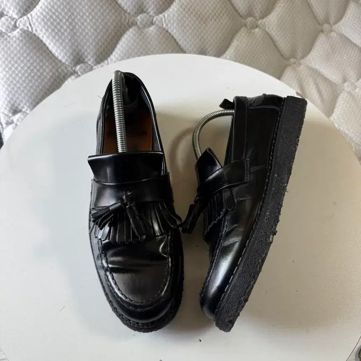 [BUNJANG] Fred Perry x George Cox Black Patent Leather Tassel Loafers / 프레드 페리 태슬 로퍼 - 270