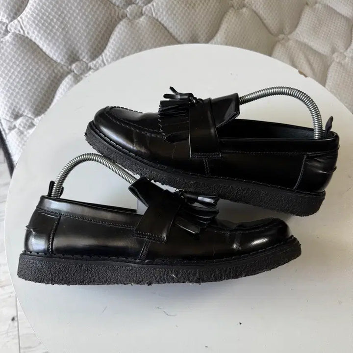 [BUNJANG] Fred Perry x George Cox Black Patent Leather Tassel Loafers / 프레드 페리 태슬 로퍼 - 270