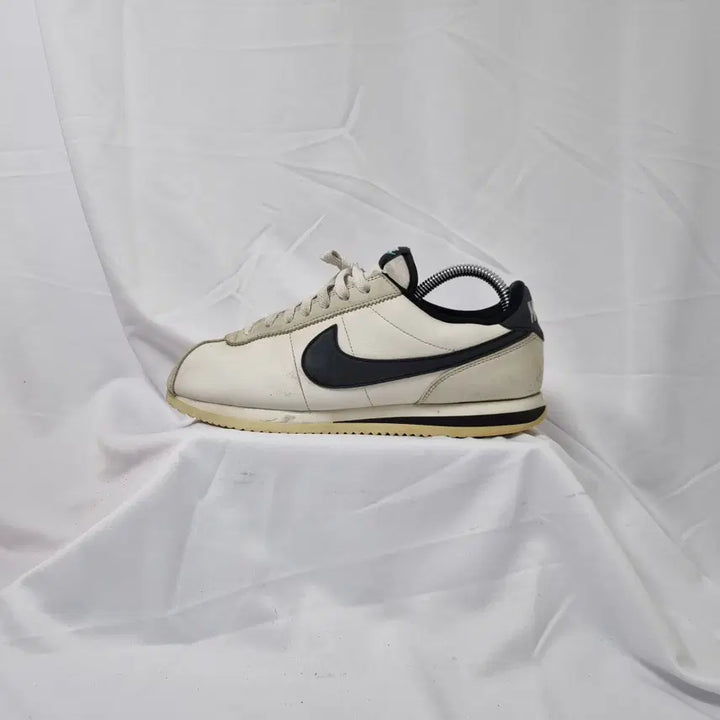 [BUNJANG] Nike Cortez SE "Supersonic" Sneakers / 빈티지하서 265 나이키 코르테즈 SE 슈퍼소닉 스니커즈 운동화