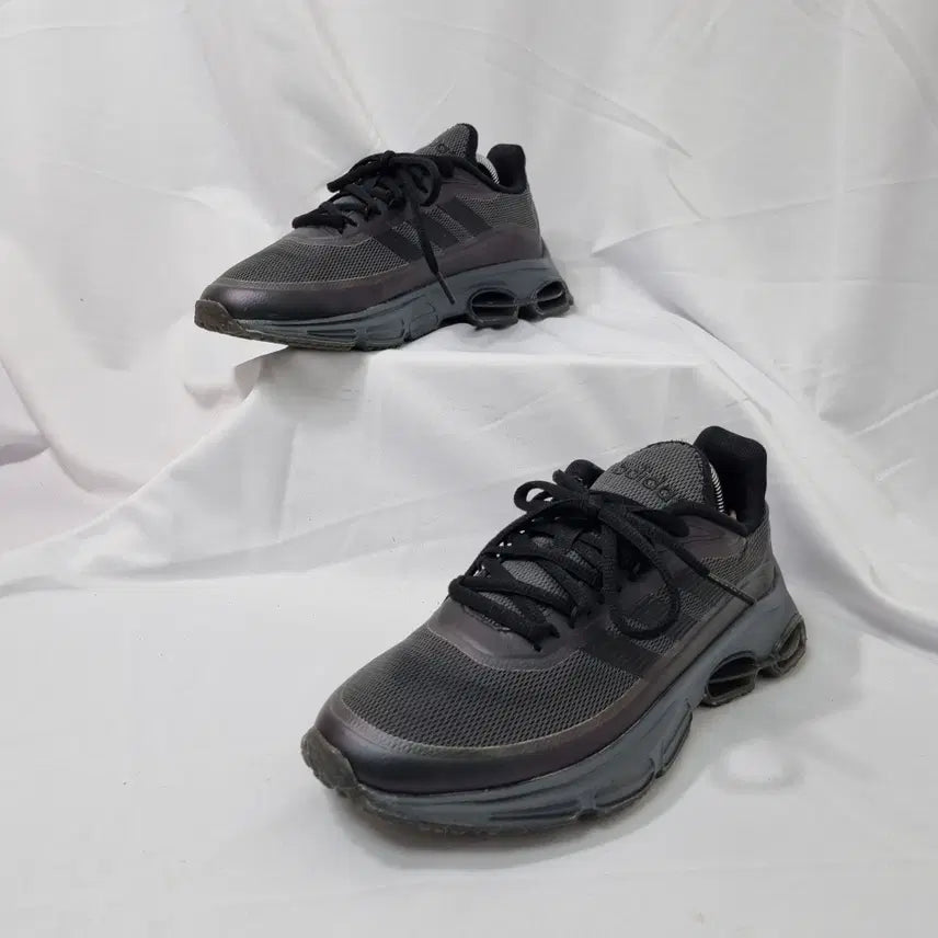 [BUNJANG] Adidas Quadcube Black Sneakers / 빈티지하서 235 아디다스 쿼드큐브 블랙 스니커즈 운동화