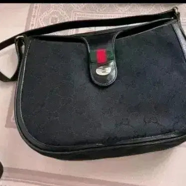 [BUNJANG] Gucci GG Logo Black Shoulder Bag / 정품)구찌 GG 로고 블랙 숄더백