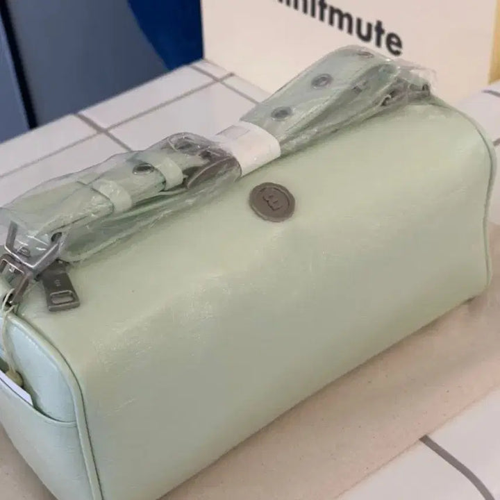 [BUNJANG] MinuteMute Brett Bag Melona Green Pale Green / 미닛뮤트 브렛백 메로나 그린 페일 그린