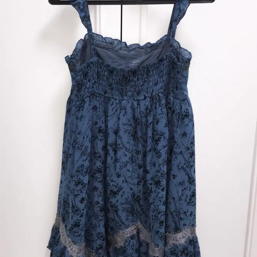 [BUNJANG] Axis Farm Lace Asymmetrical Tank Dress / 엑시즈팜 레이스 언발 나시 원피스 리즈리사트랄라라히메카지라떼갸루