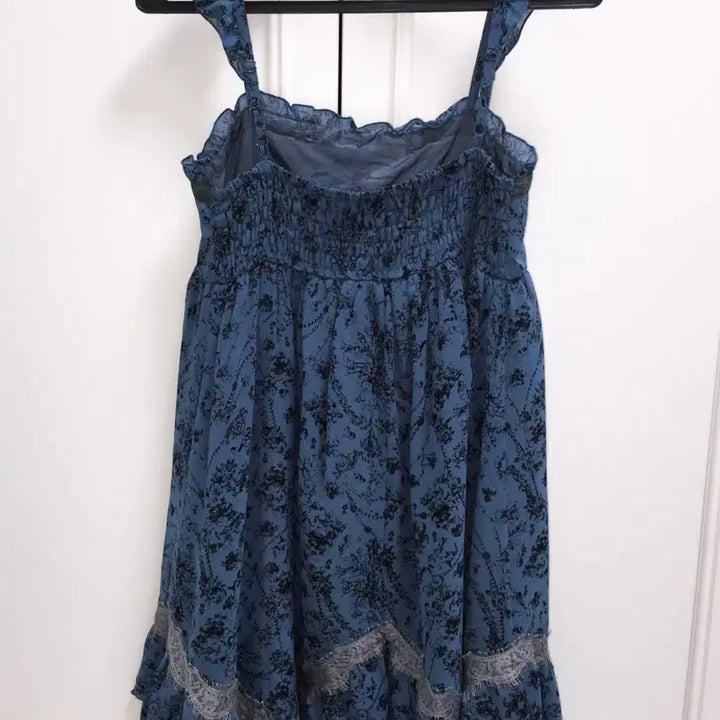 [BUNJANG] Axis Farm Lace Asymmetrical Tank Dress / 엑시즈팜 레이스 언발 나시 원피스 리즈리사트랄라라히메카지라떼갸루