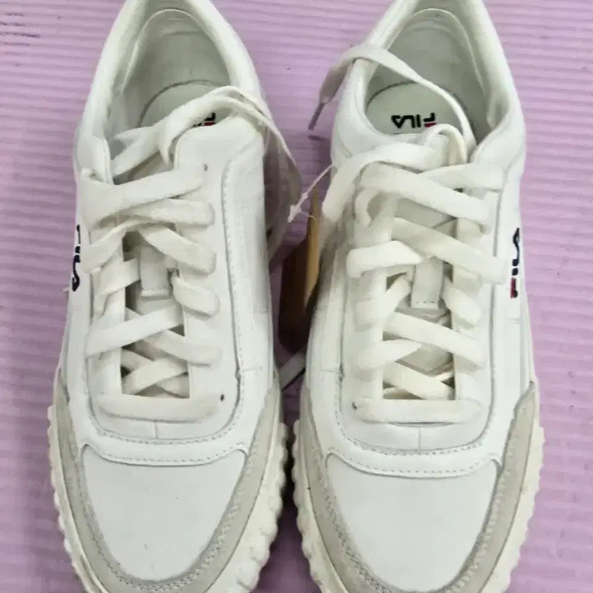 [BUNJANG] FILA White Sneakers Shoes 250 / 휠라 FILA 흰색 스니커즈 운동화250