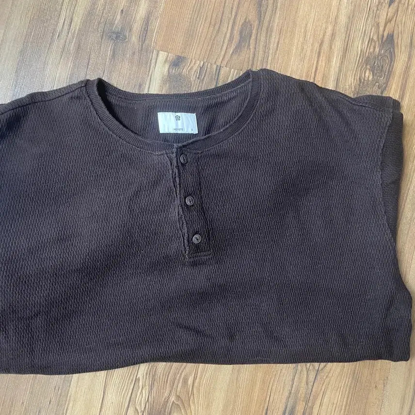[BUNJANG] Heist Waffle Henley Long Sleeve T-Shirt Brown Size 0 / 헤이스트 와플 헨리넥 긴팔티 브라운 0사이즈