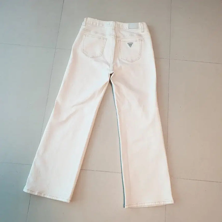 [BUNJANG] Guess White Denim Bootcut Jeans Size 26 / 게스 화이트 데님 부츠컷 청바지 26