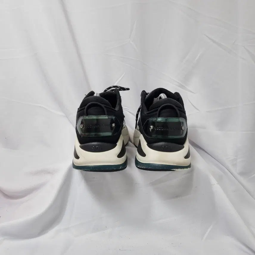 [BUNJANG] SCOMMAGIONI Queens Black Sneakers / 빈티지하서 235 슈콤마보니 퀸즈 블랙 스니커즈