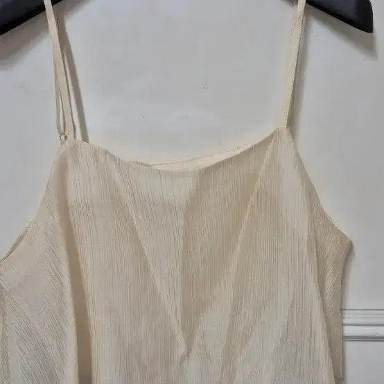 [BUNJANG] Ivory Silk Camisole / 실크 나시