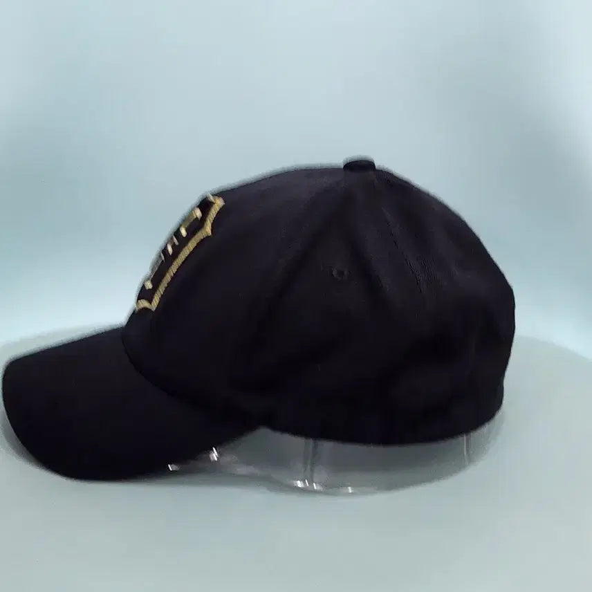 [BUNJANG] MLB Detroit Tigers Ball Cap Black with Gold Embroidery / MLB 디트로이트 타이거즈 볼캡 야구모자 블랙 골드 실버 XS-S