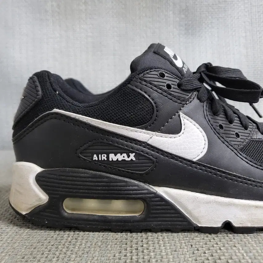 [BUNJANG] Nike Air Max Sneakers Size 235 / 나이키 에어맥스 운동화 235