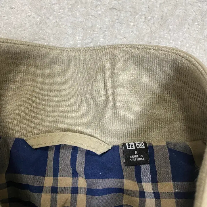 [SOLD OUT] 유니클로 바라쿠타 자켓 s