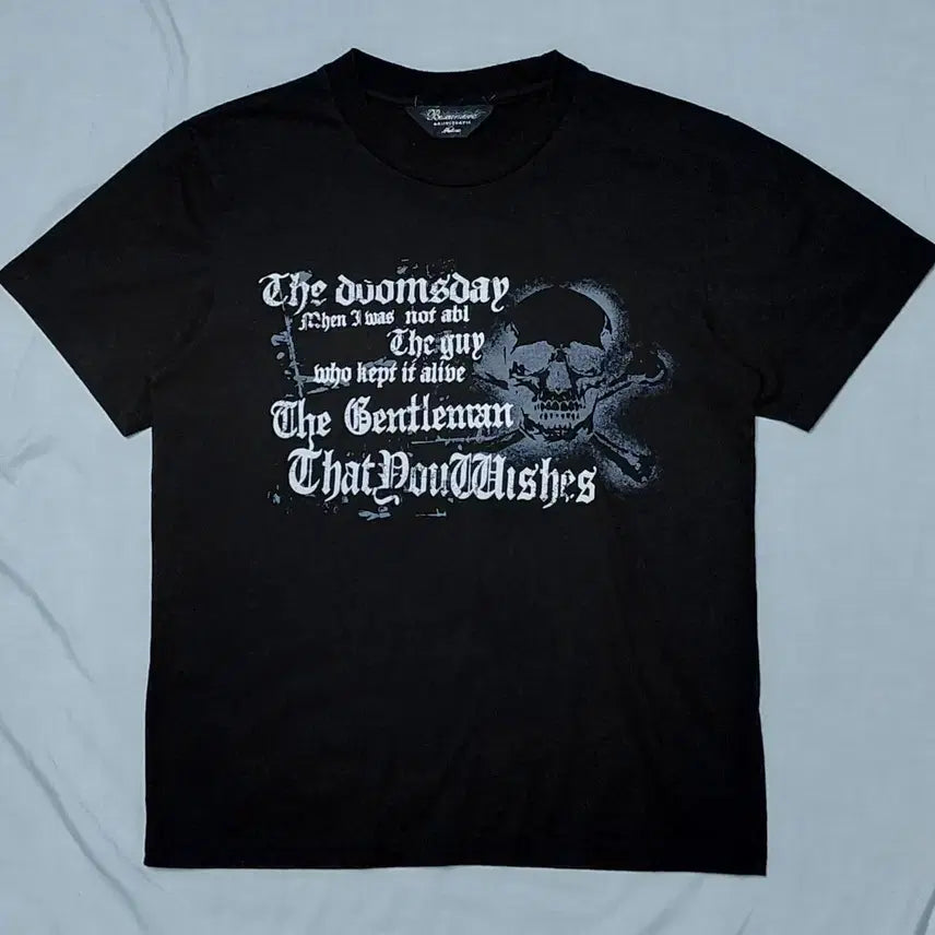 [BUNJANG] Bermereve Aristocratic Skull Graphic Rock Chic T-Shirt / [M] Bermereve 아리스토크래틱 해골 그래픽 락시크 티셔츠