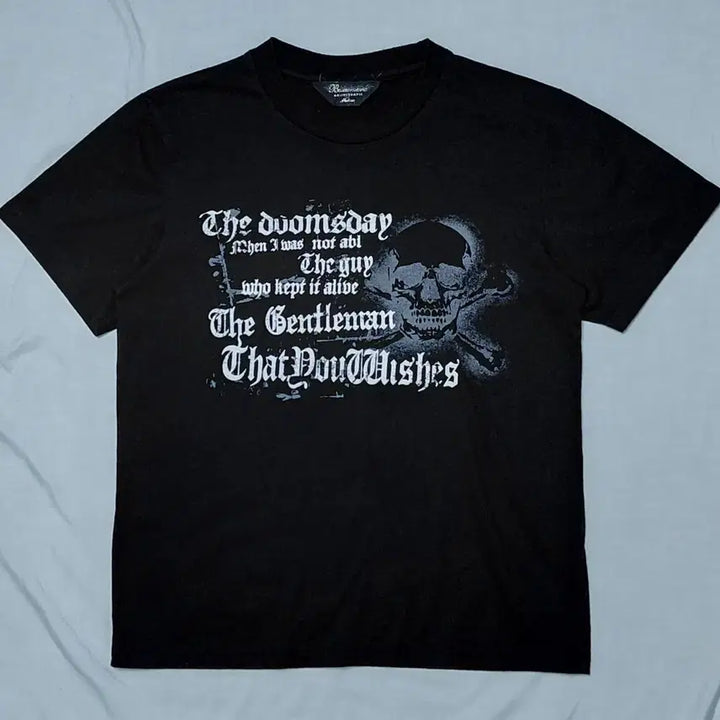 [BUNJANG] Bermereve Aristocratic Skull Graphic Rock Chic T-Shirt / [M] Bermereve 아리스토크래틱 해골 그래픽 락시크 티셔츠