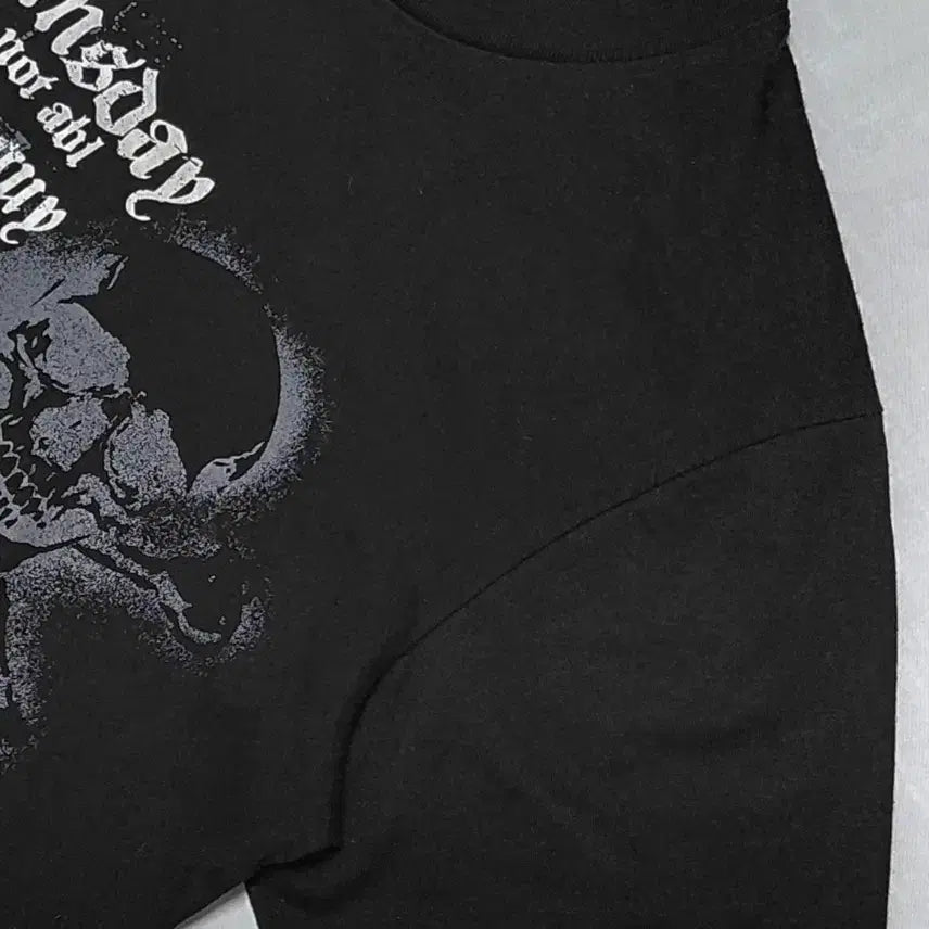 [BUNJANG] Bermereve Aristocratic Skull Graphic Rock Chic T-Shirt / [M] Bermereve 아리스토크래틱 해골 그래픽 락시크 티셔츠