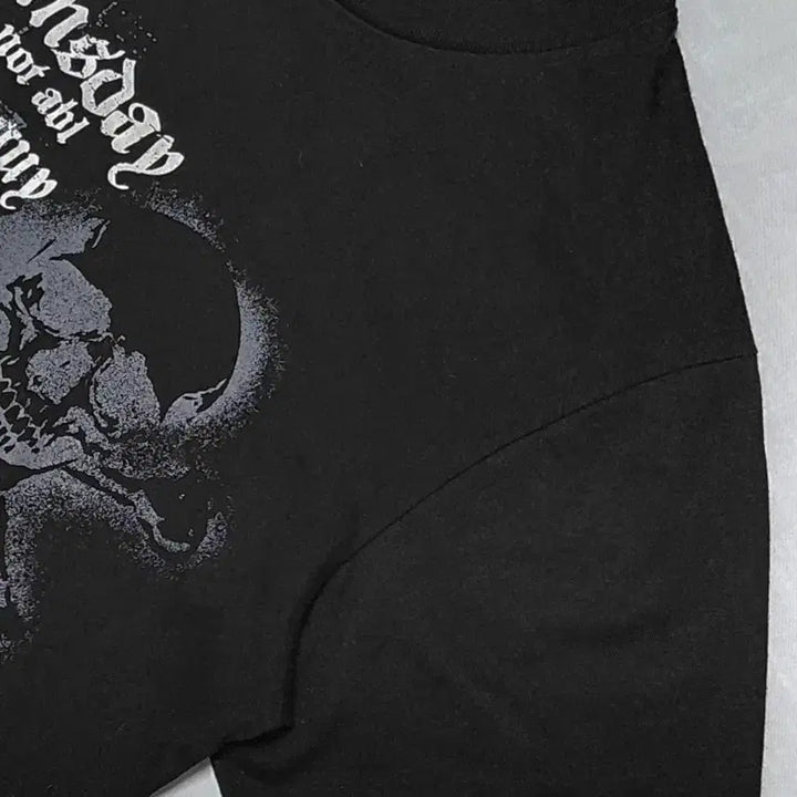 [BUNJANG] Bermereve Aristocratic Skull Graphic Rock Chic T-Shirt / [M] Bermereve 아리스토크래틱 해골 그래픽 락시크 티셔츠