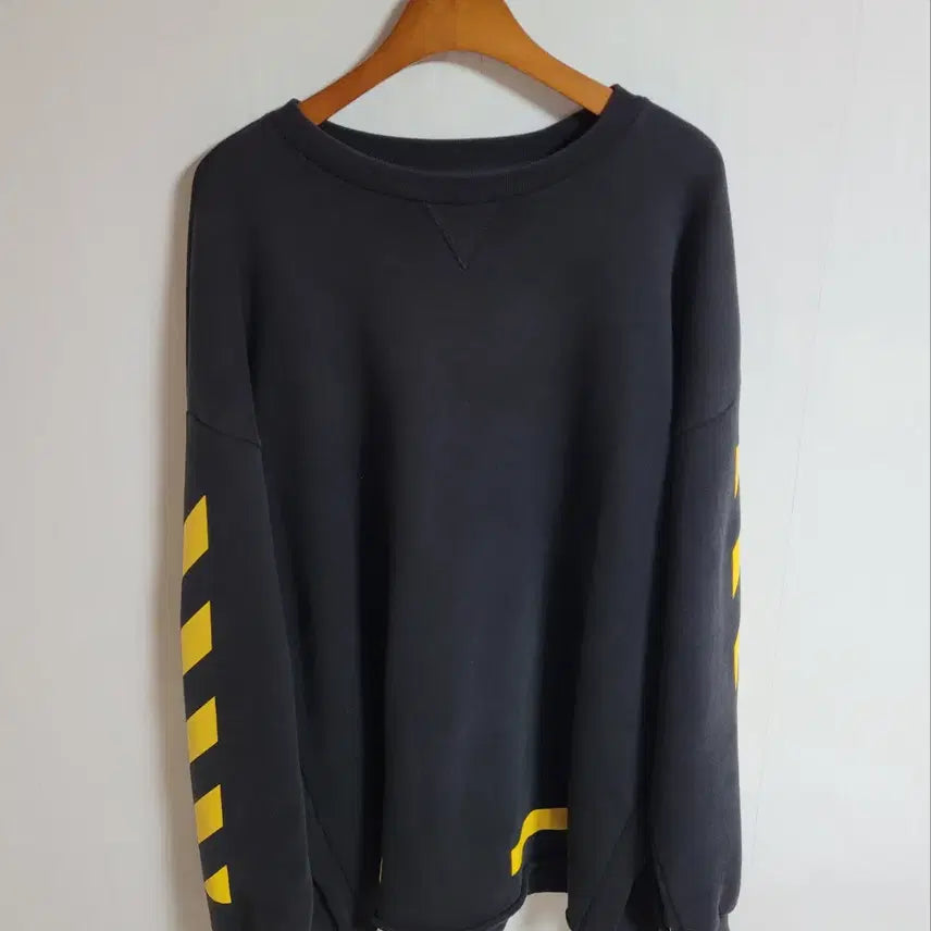 [BUNJANG] Off-White Black Yellow Arrows Oversized Sweatshirt S / 오프화이트 블랙 옐로우 애로우 오버핏 맨투맨 S