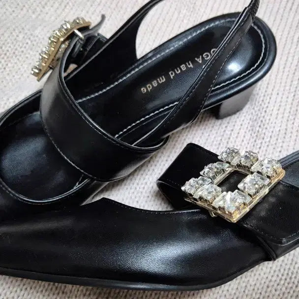 [BUNJANG] Boga Mary Jane Cubic Point Stiletto Mid Heel Pumps / 보가 메리제인 큐빅 포인트 스틸레토 미들굽 펌프스(230-235)