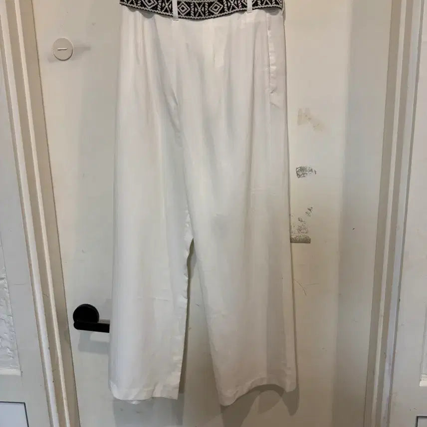 [BUNJANG] SEVENTEEN White Pants Size 40 / 세븐티 화이트 팬츠
