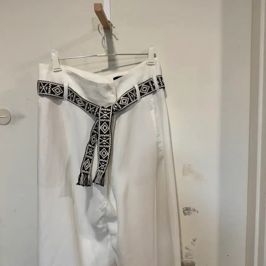 [BUNJANG] SEVENTEEN White Pants Size 40 / 세븐티 화이트 팬츠