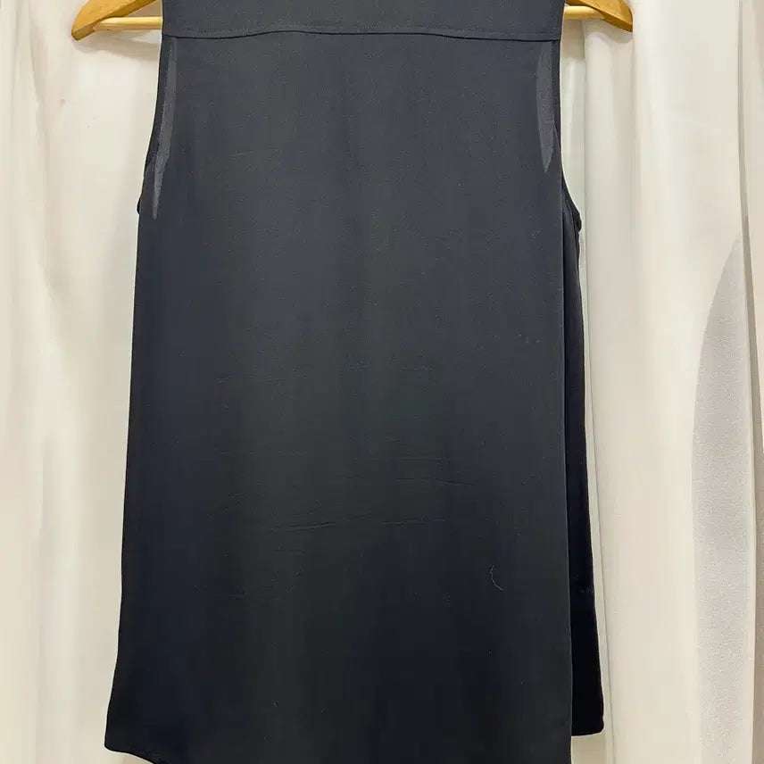 [BUNJANG] Theory Black Sleeveless Pocket Blouse S / 띠어리 블랙 포켓 블라우스 S