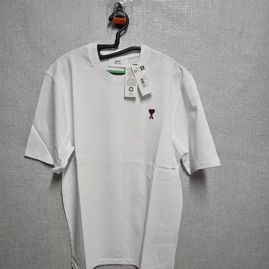 [BUNJANG] AMI Small Heart Short Sleeve T-Shirt White M / 아미 스몰 하트 반팔 티셔츠 화이트m