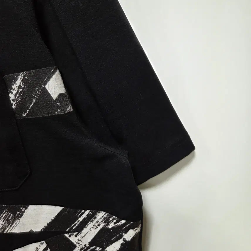 [BUNJANG] Spider Black Graphic Performance Short Sleeve T-Shirt XL / 스파이더 블랙 그래픽 기능성 반팔티 XL 26050605