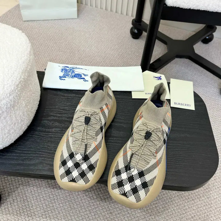 [BUNJANG] Burberry Knit Check Sneakers / 버버리 니트 체크 스니커즈 운동화 여름