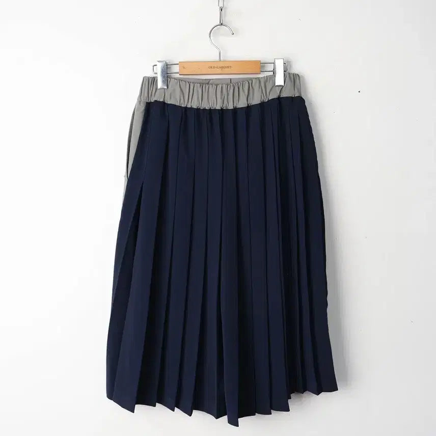 [SOLD OUT] 26/럭키슈에뜨 백 플리츠 유틸리티 카고포켓 스커트