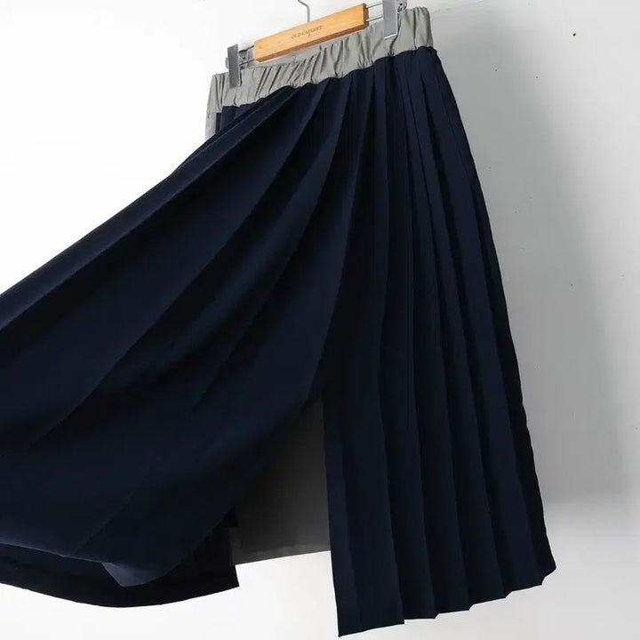 [SOLD OUT] 26/럭키슈에뜨 백 플리츠 유틸리티 카고포켓 스커트