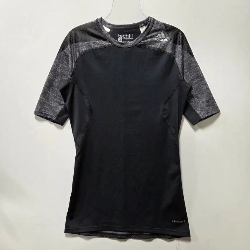 [BUNJANG] Adidas Techfit Performance Short Sleeve T-Shirt / 아디다스 테크핏 기능성 스포츠 반팔티 105 26050607