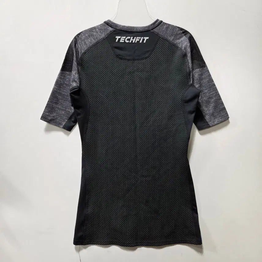[BUNJANG] Adidas Techfit Performance Short Sleeve T-Shirt / 아디다스 테크핏 기능성 스포츠 반팔티 105 26050607