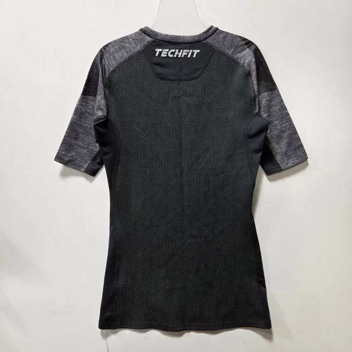 [BUNJANG] Adidas Techfit Performance Short Sleeve T-Shirt / 아디다스 테크핏 기능성 스포츠 반팔티 105 26050607