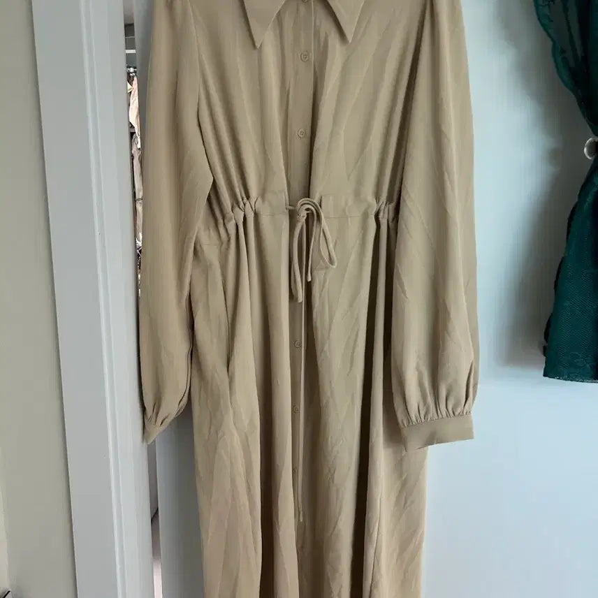 [BUNJANG] Beige Shirt-Style Long Dress (Size 55-66) / 베이지 셔츠형 롱 원피스 55-66