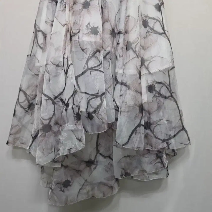 [BUNJANG] Dint Flower Pattern Chiffon Long Skirt / 딘트 플라워 패턴 쉬폰 롱 스커트