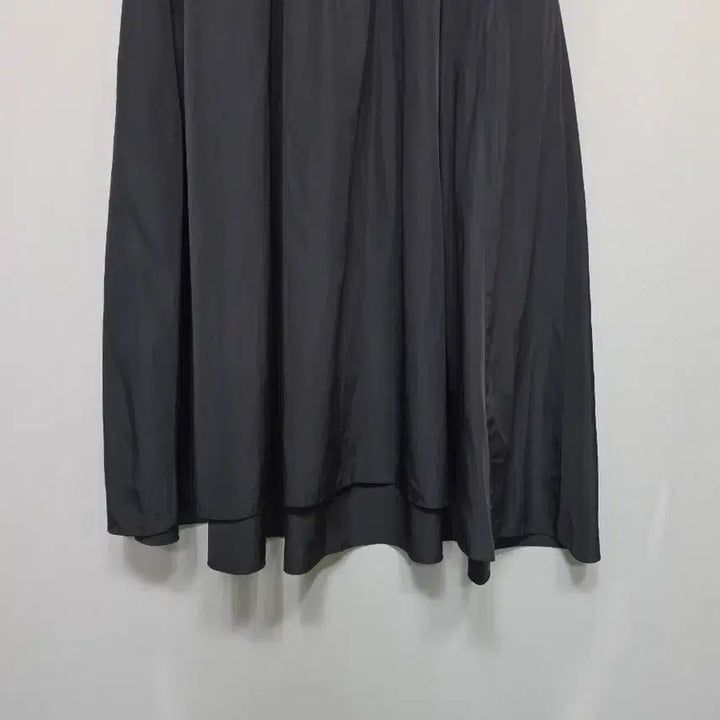 [BUNJANG] A-Line Long Skirt with Zipper Detail / 블랙 A라인 롱 스커트 지퍼 디테일