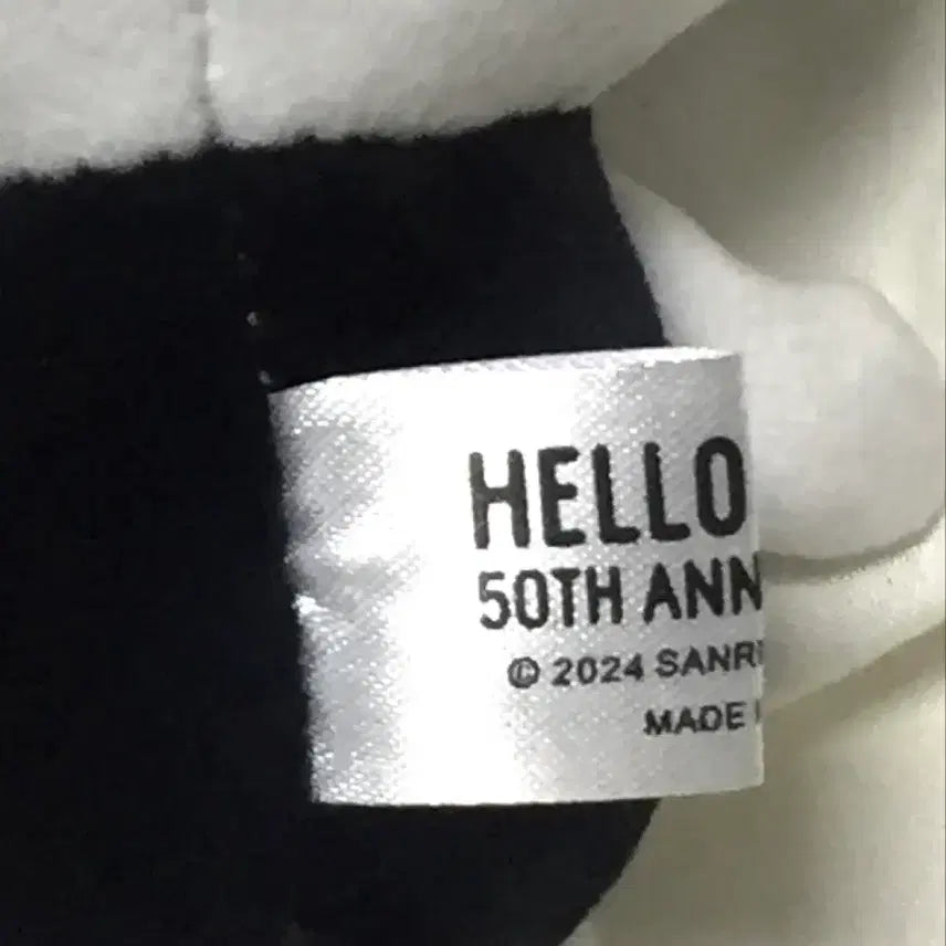 [BUNJANG] Sanrio Hello Kitty 50th Anniversary Doll Keychain / 헬로키티 50주년 인형키링 -! 산리오
