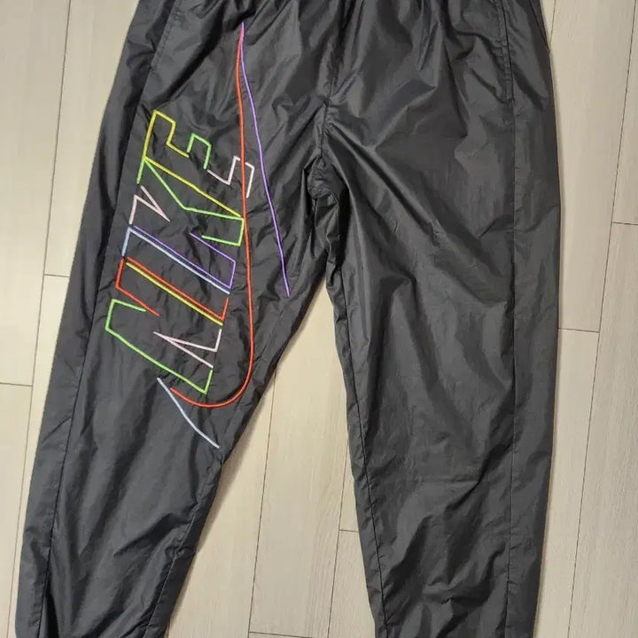 [BUNJANG] Nike Club Woven Pants DX0622-010 Size L / 새상품급) 나이키 클럽 우븐 팬츠 DX0622-010 사이즈L하의/바