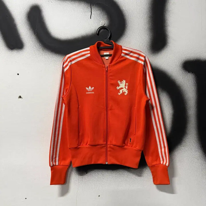 [BUNJANG] Adidas Firebird Netherlands Big Printing Crop Zip-Up Jacket / 아디다스 파이어버드 네덜란드 빅 프린팅 크롭 집업 자켓