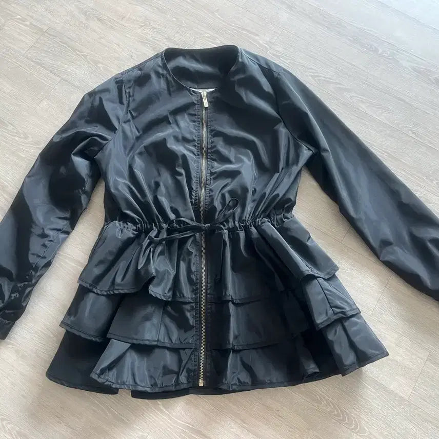 [BUNJANG] Ruffled Transitional Jacket Black / 프릴 간절기자켓