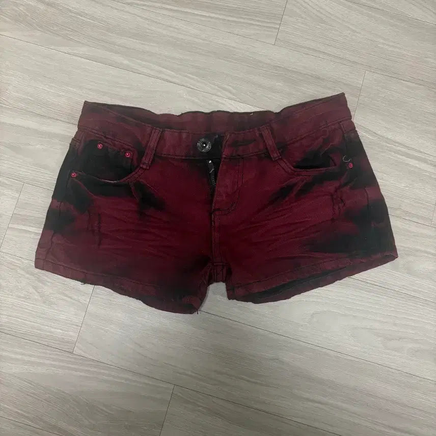 [BUNJANG] Punk Red Shorts / 펑크 레드 반바지