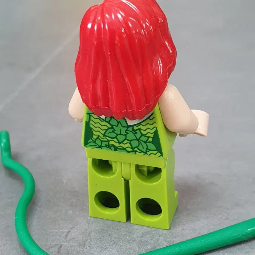 [BUNJANG] Lego DC Comics Poison Ivy Minifigure sh0010 / 레고 DC 코믹스 포이즌 아이비 sh0010