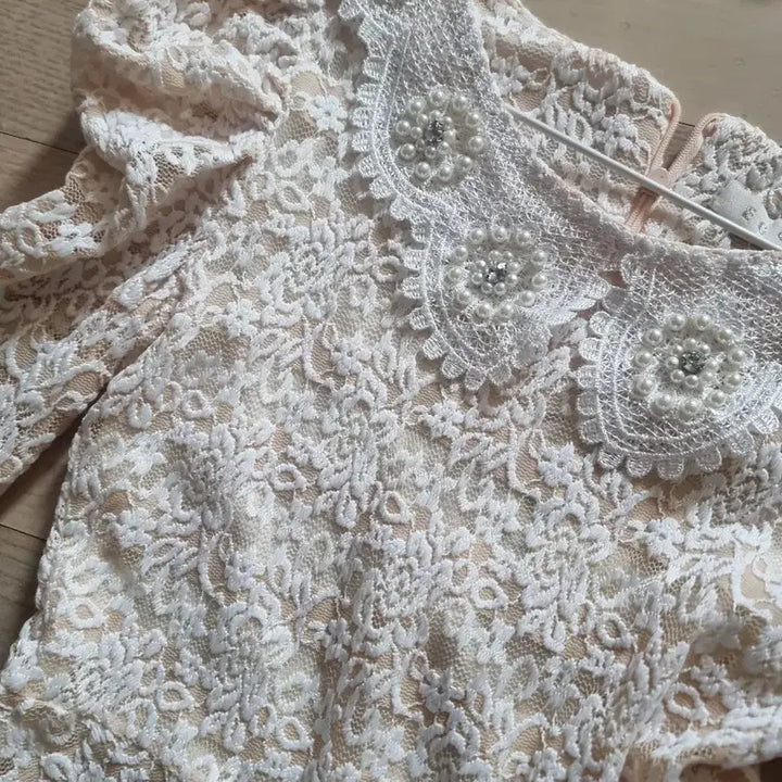 [BUNJANG] Lace Mini Dress with Pearl Embellishment / 레이스 원피스 장식