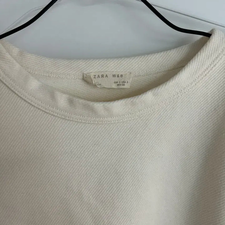 [BUNJANG] Zara W&amp;B Shirring Sweatshirt Ivory / ZARA W&amp;B 아이보리 셔링 맨투맨 S
