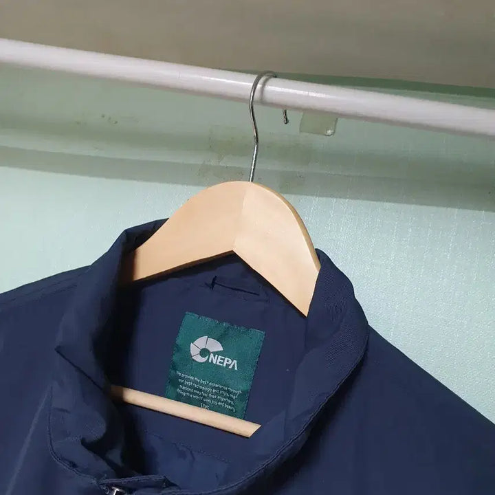 [BUNJANG] NEPA Windbreaker Navy Size 105 / 네파 바람막이 105