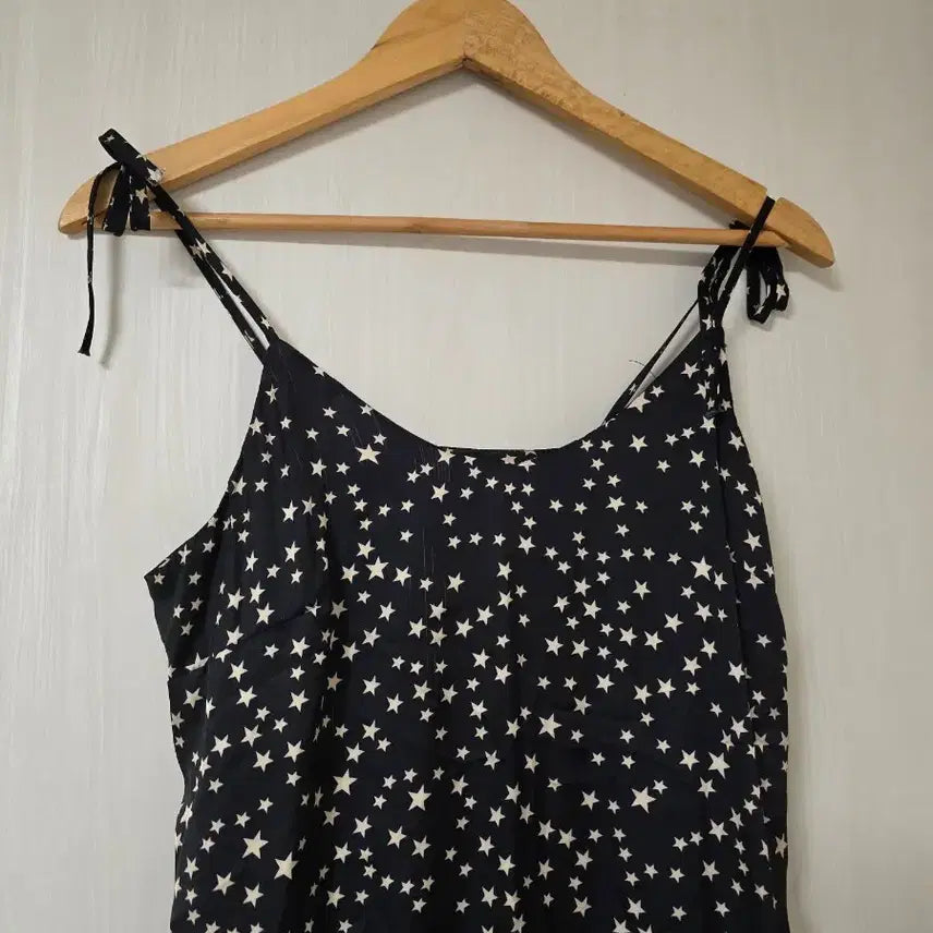 [BUNJANG] Star Pattern Satin Spaghetti Strap Maxi Dress / 별 패턴 끈나시 롱 원피스