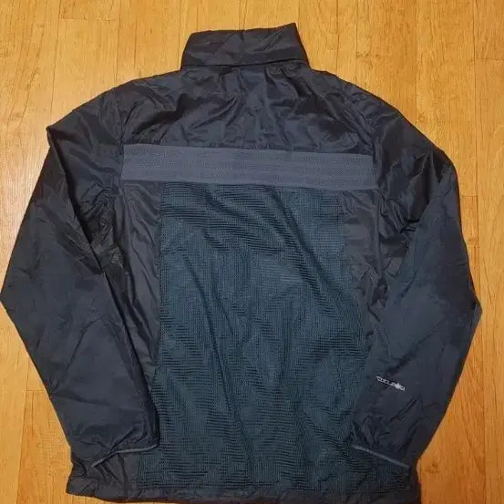 [BUNJANG] K2 Flywork Waterproof Ice Cooling Ultralight Hooded Jacket 100 / (정품새옷수준)K2 플라이워크 방수 아이스 쿨링 초경량 후드 자켓100