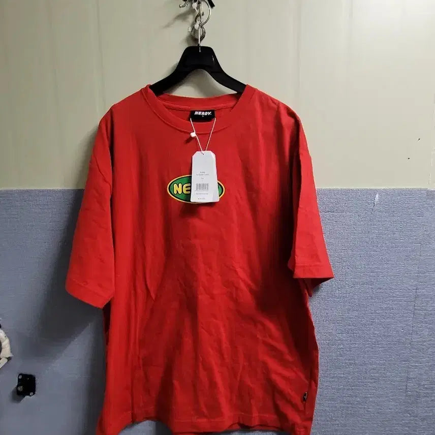 [BUNJANG] Nerdy Logo Short Sleeve T-Shirt Red / 널디 NERDY 로고 반팔 티셔츠 레드