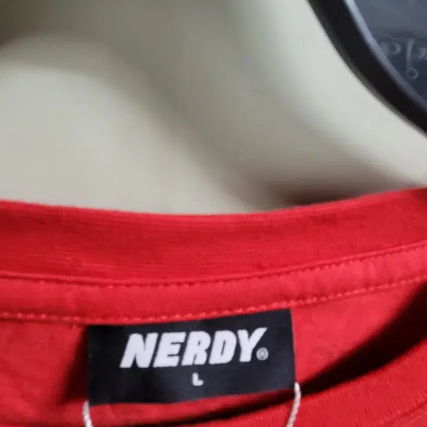 [BUNJANG] Nerdy Logo Short Sleeve T-Shirt Red / 널디 NERDY 로고 반팔 티셔츠 레드