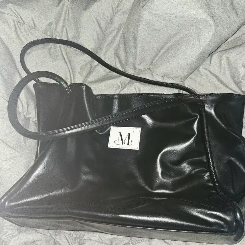 [BUNJANG] MUSEENT Greek Leather Shoulder Bag / 무센트 그릭 레더 숄더백